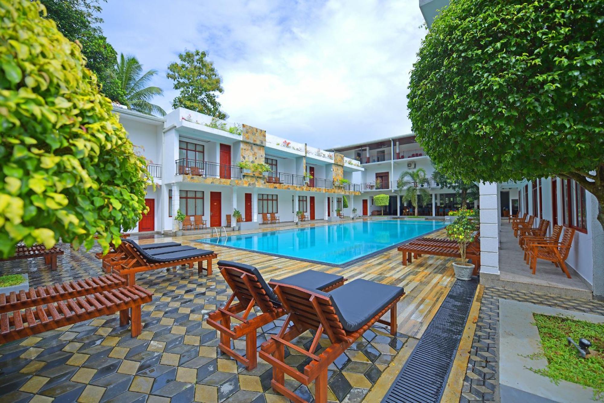 Royal Reach Udawalawe