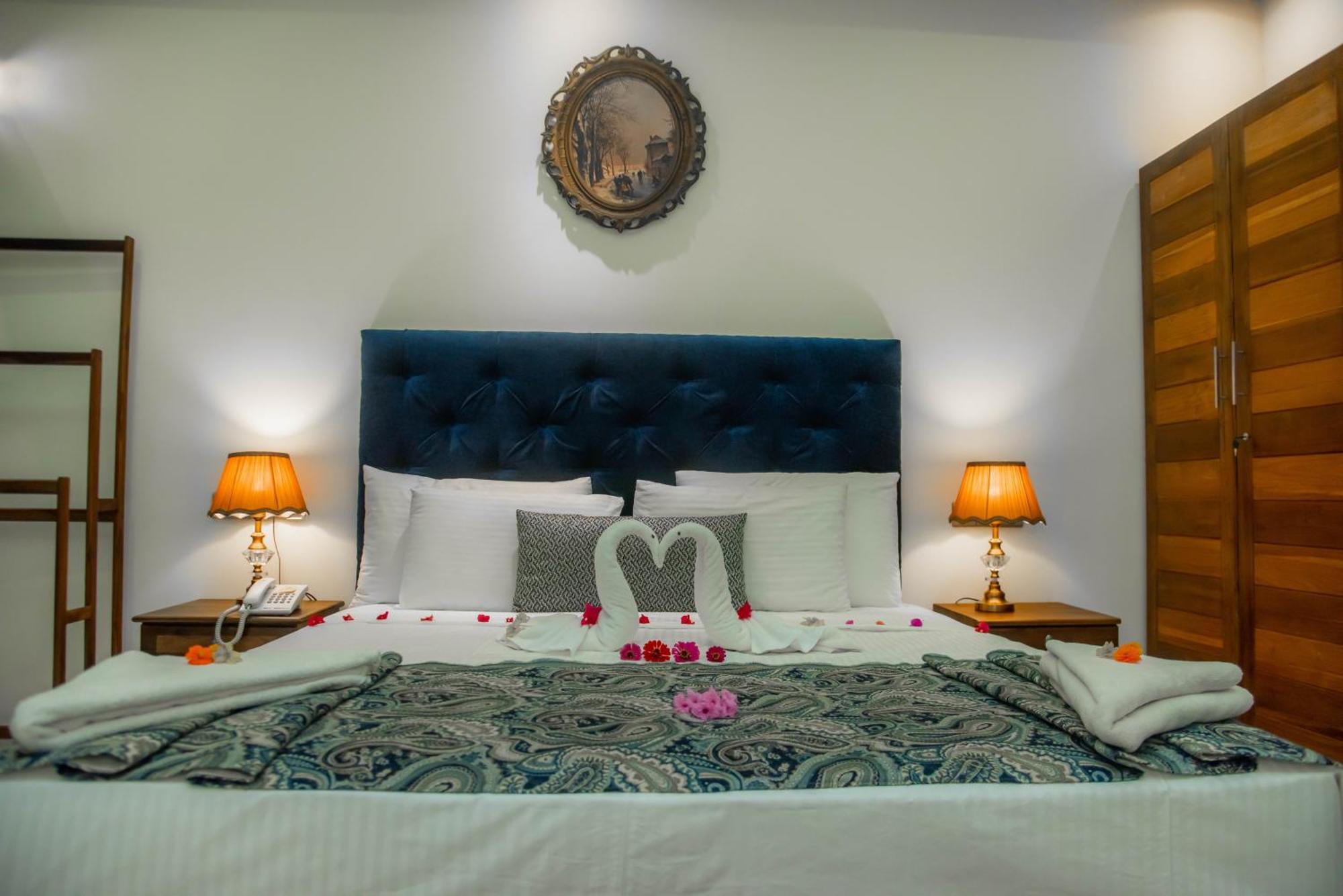 Royal Reach Hotel 5*