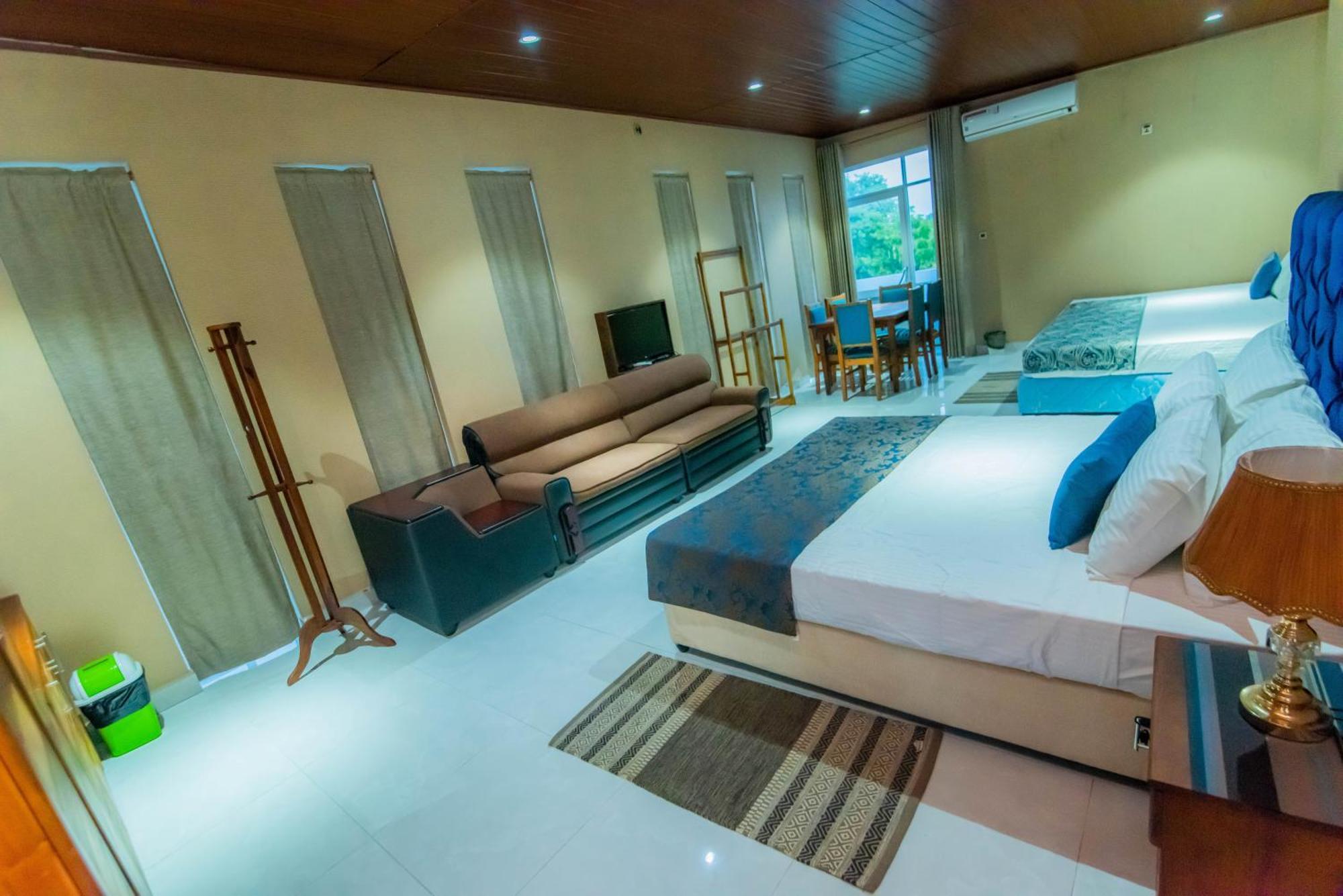 Royal Reach Hotel Udawalawe
